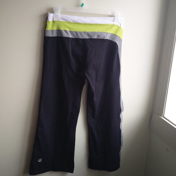 Lululemon Athletica Black Pants 6 - Picture 15 of 15